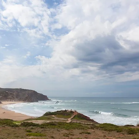 Sea View Каррапатейра