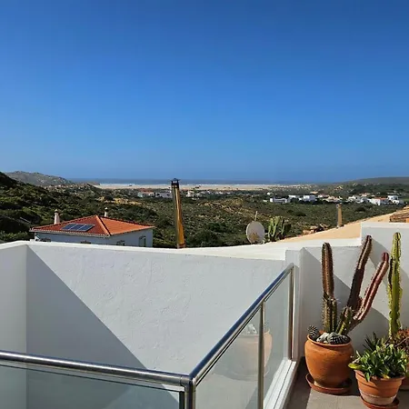 Sea View דירה